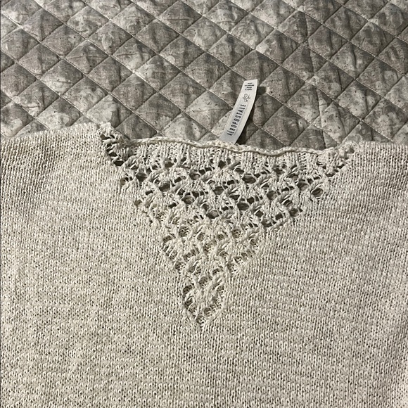 💐🪻3/$10🪻💐Aeropostale White Knit Top - Picture 5 of 5